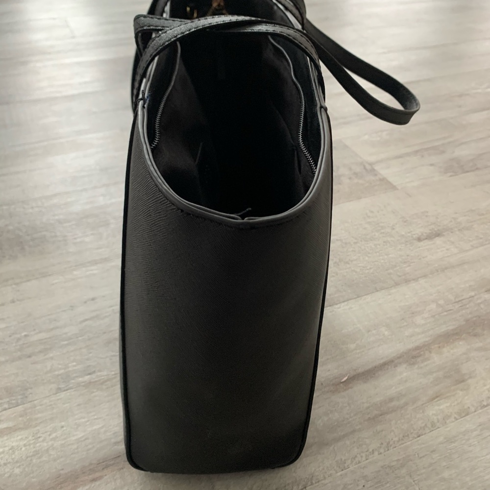 Shoulder Tote - Picture 3 of 7